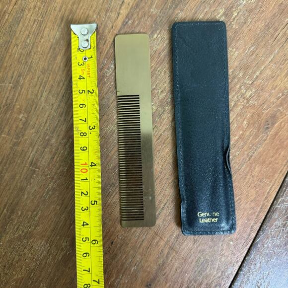 Vintage Polished Brass Pocket Comb with genuine black‎ leather carrying case - Picture 7 of 8